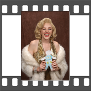 Marilyn-Monroe-Celebrity-Impersonator-Lookalike and Flat Stanley